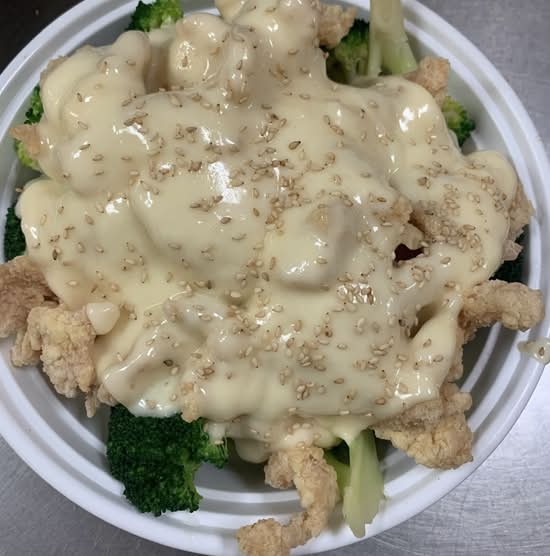 Sesame Chicken with Mayonnaise Sauce 沙律芝麻鸡